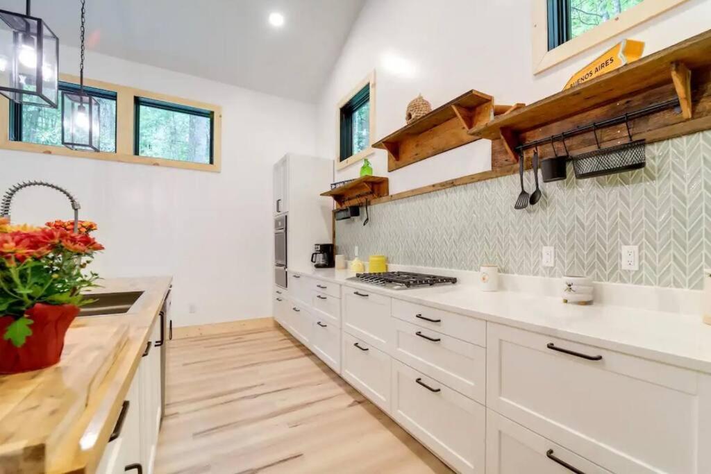 Outdoor Enthusiast'S Dream Cabin Hiking & Rafting Hot Springs Exterior photo